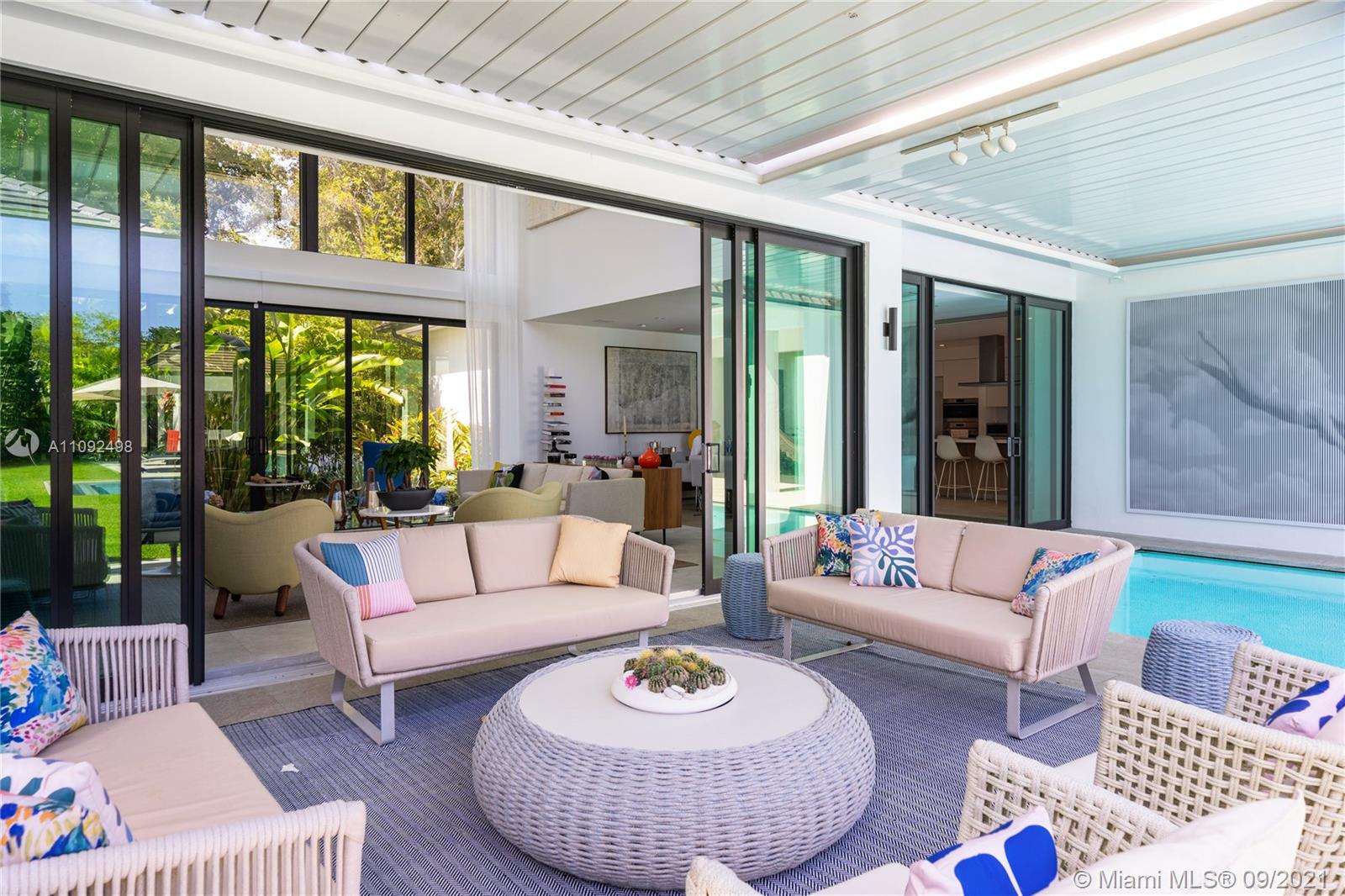 CORAL GABLES RIVIERA SEC - Residential