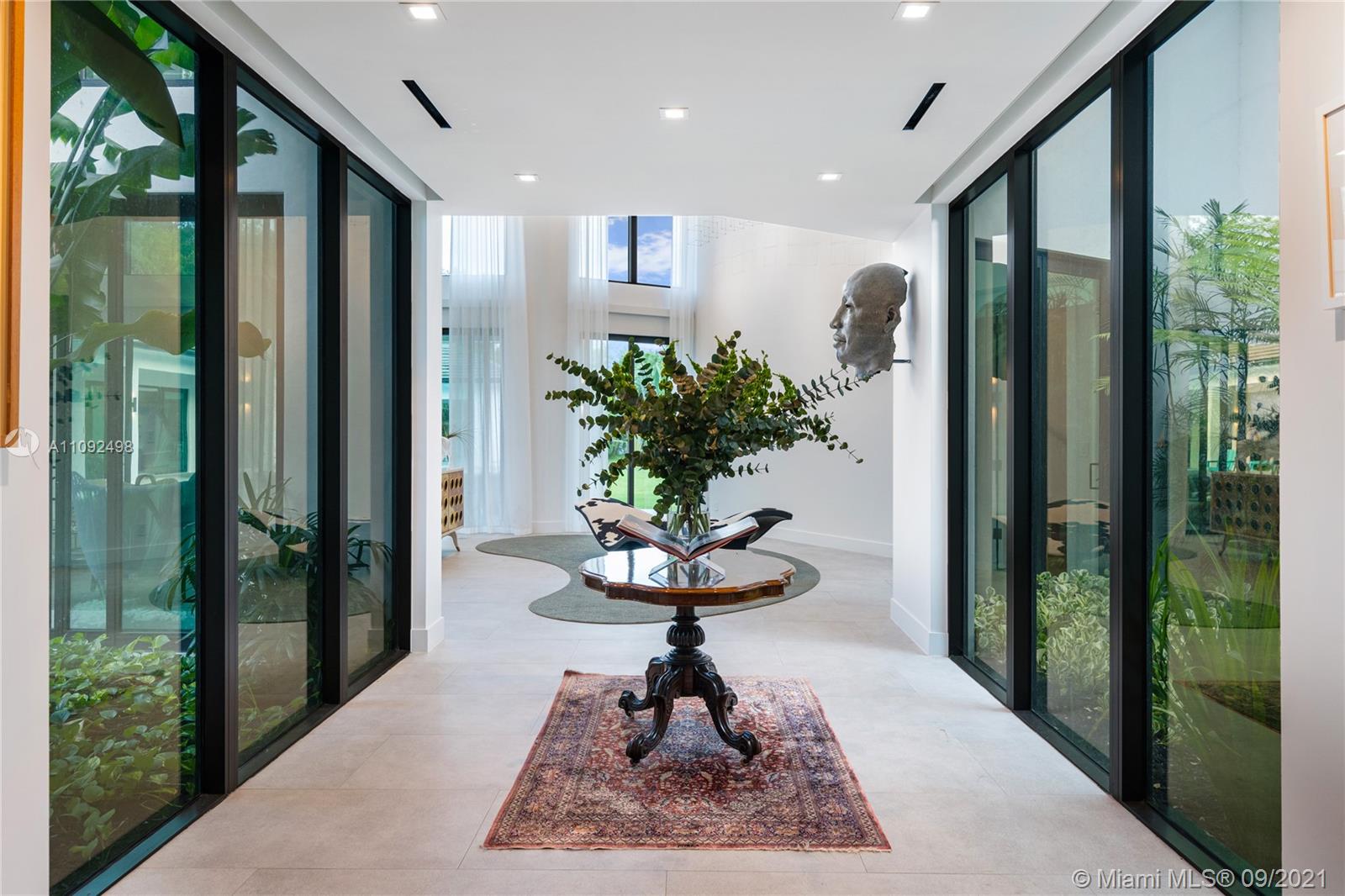 CORAL GABLES RIVIERA SEC - Residential