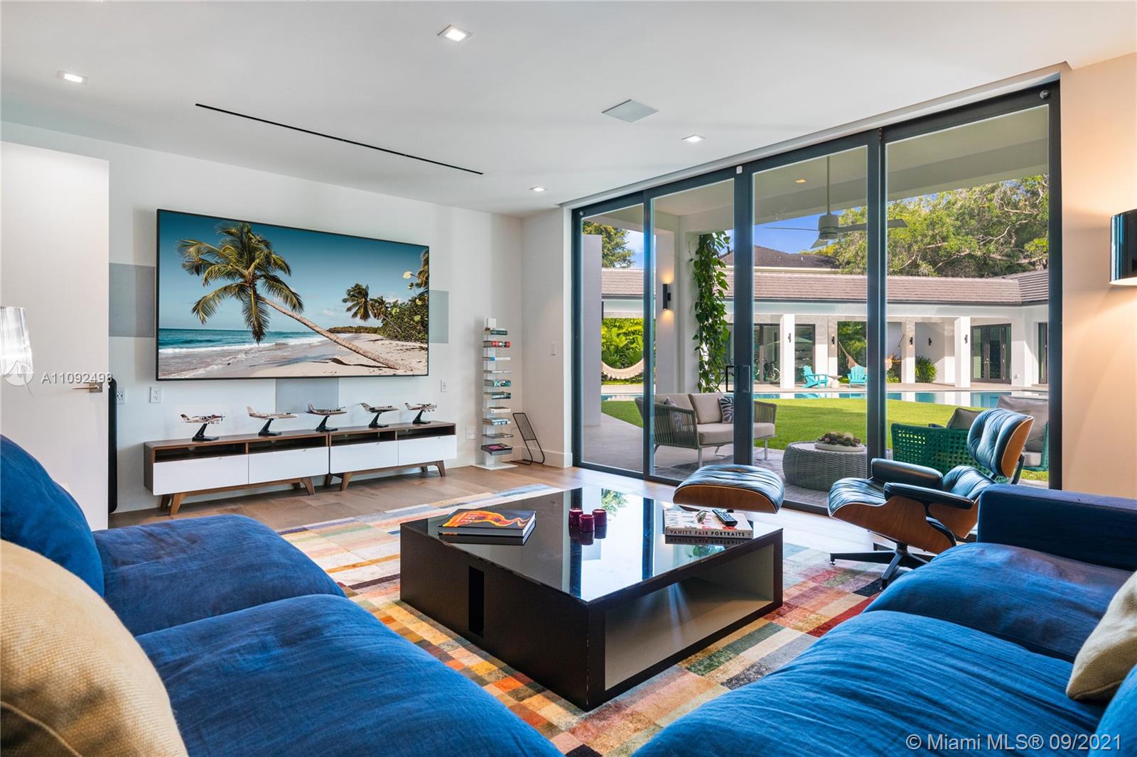 CORAL GABLES RIVIERA SEC - Residential