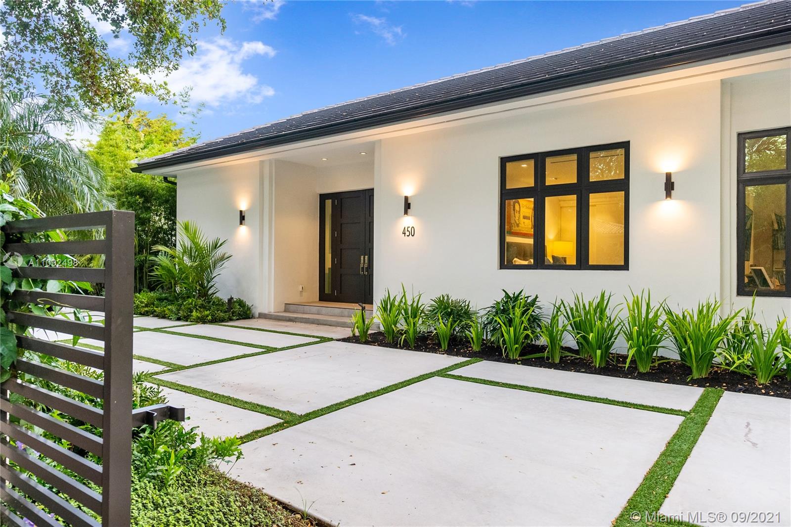 CORAL GABLES RIVIERA SEC - Residential