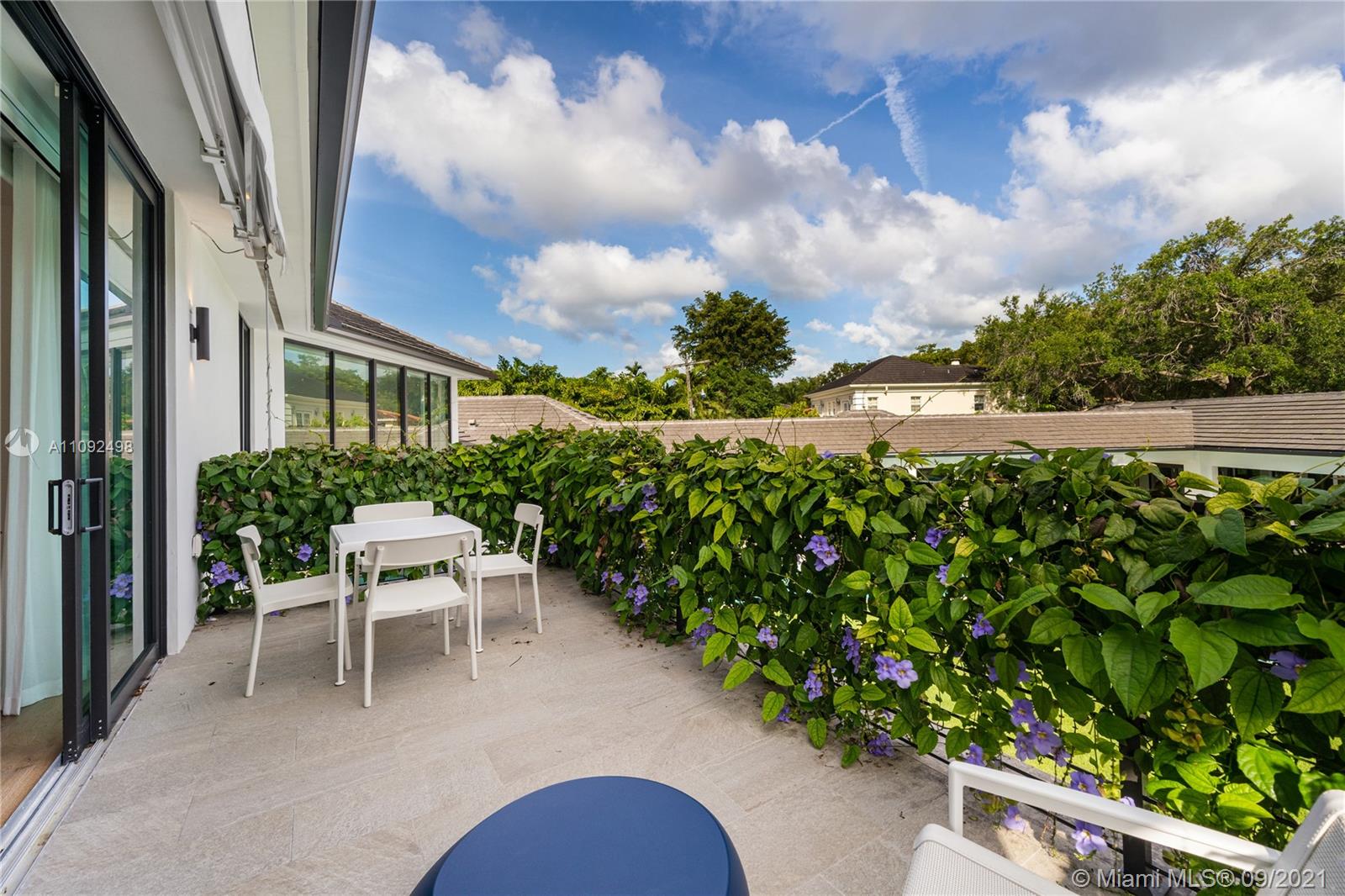 CORAL GABLES RIVIERA SEC - Residential