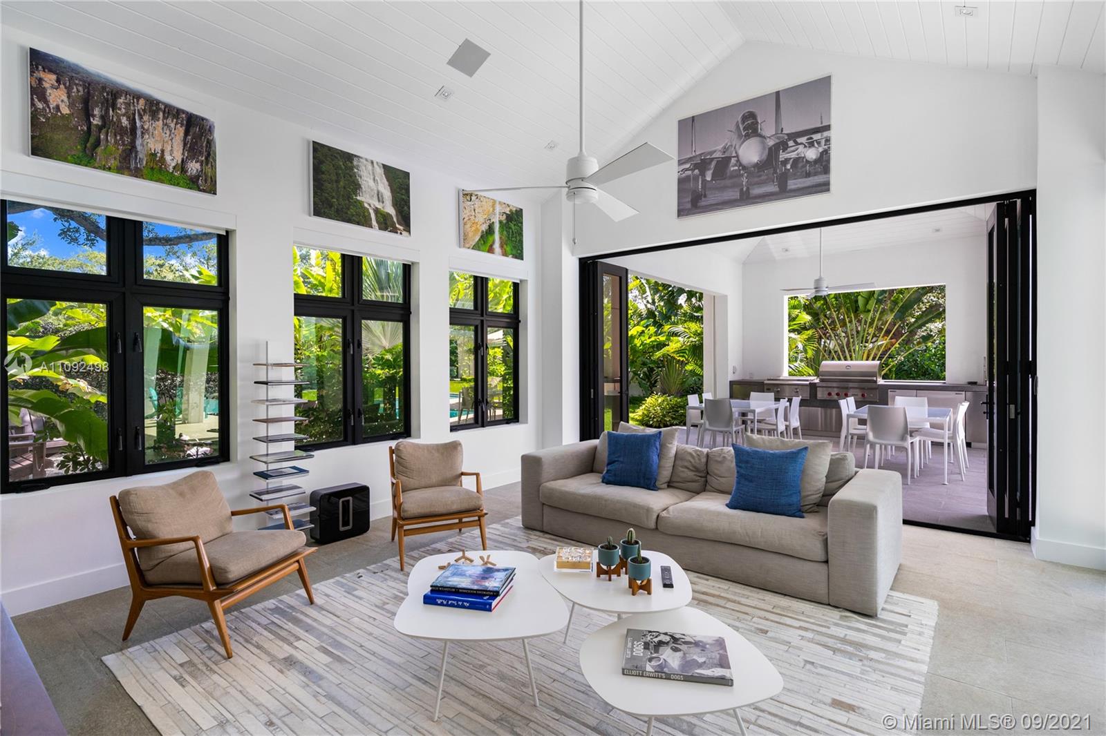 CORAL GABLES RIVIERA SEC - Residential