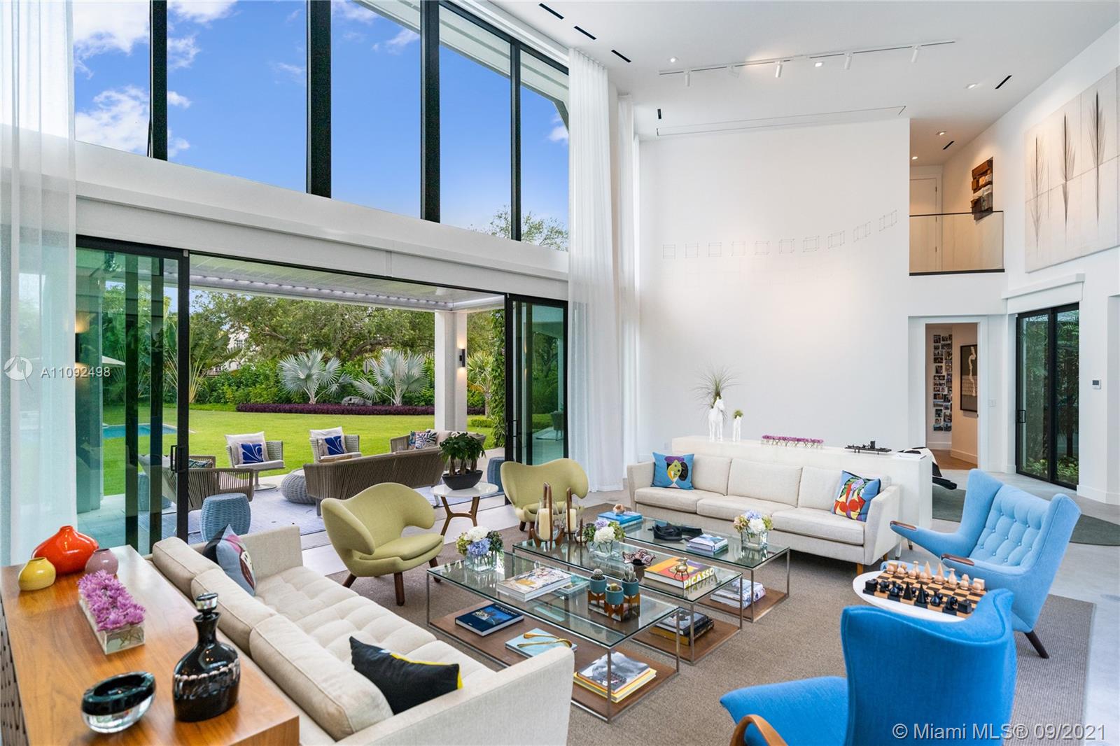 CORAL GABLES RIVIERA SEC - Residential