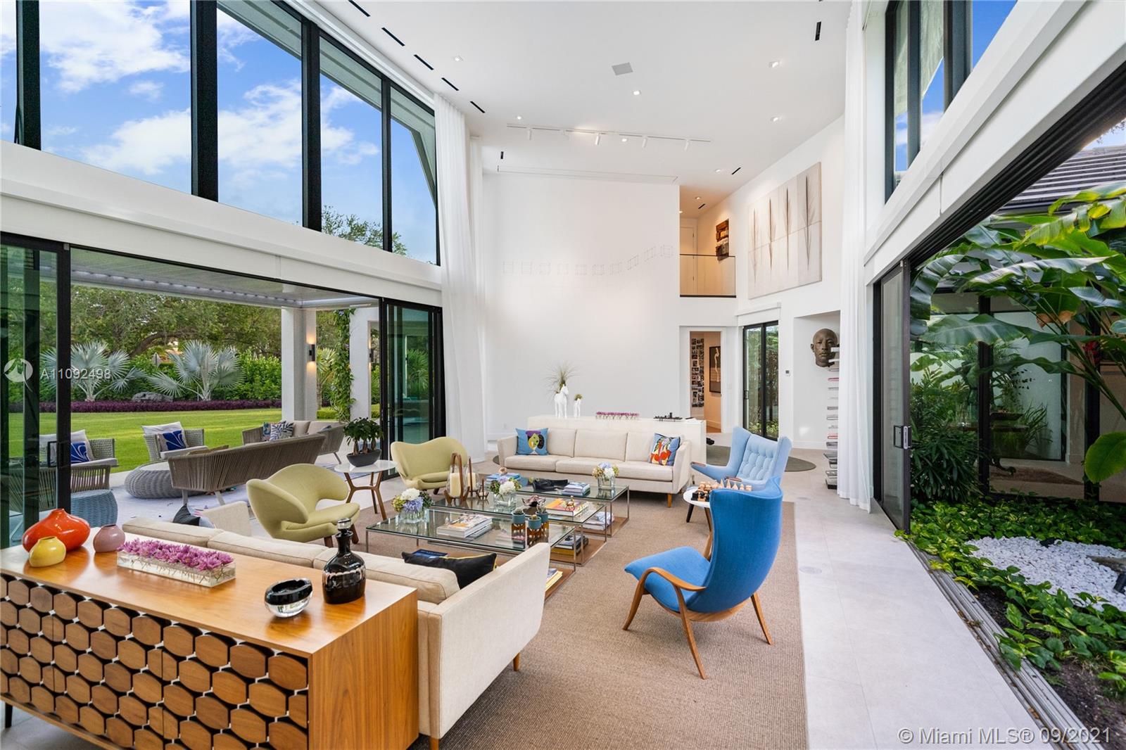 CORAL GABLES RIVIERA SEC - Residential