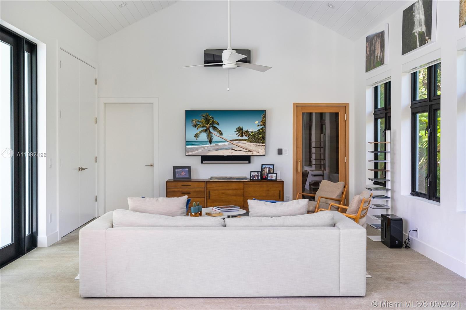 CORAL GABLES RIVIERA SEC - Residential