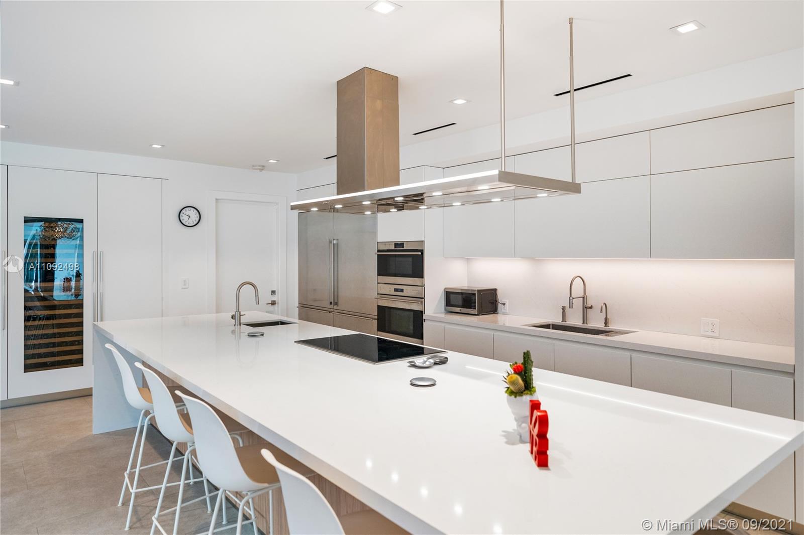 CORAL GABLES RIVIERA SEC - Residential