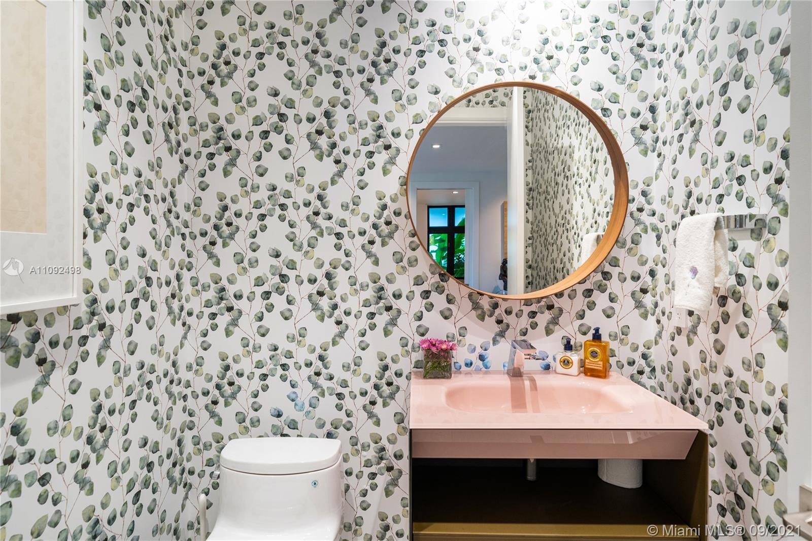 CORAL GABLES RIVIERA SEC - Residential