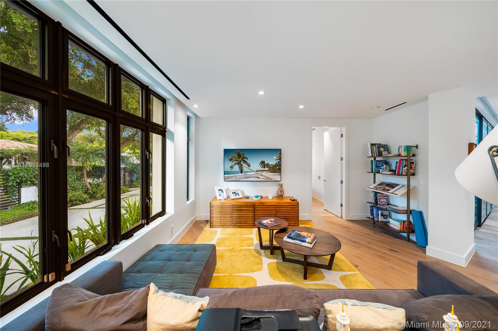 CORAL GABLES RIVIERA SEC - Residential