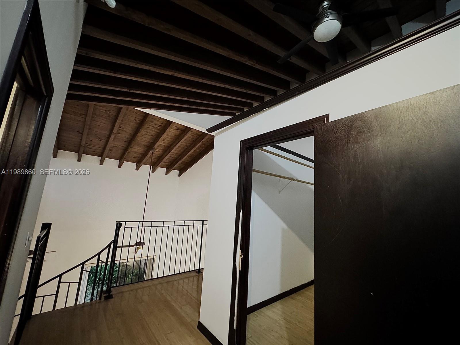 HOLLYWOOD GARDENS - Residential Lease