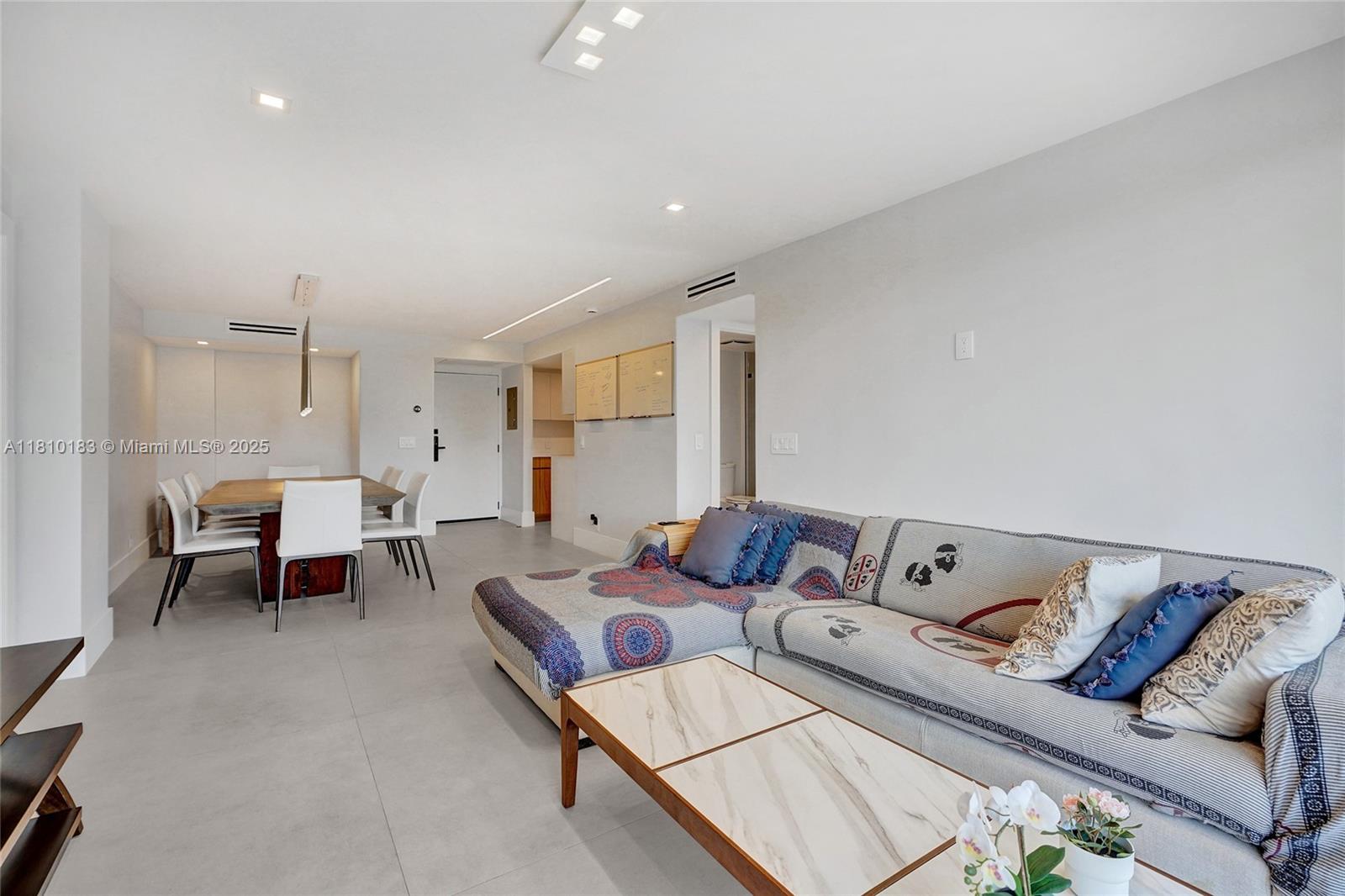 ENSENADA CONDO BLDG E-11 - Residential