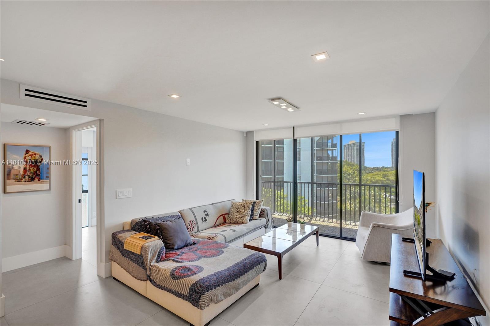 ENSENADA CONDO BLDG E-11 - Residential