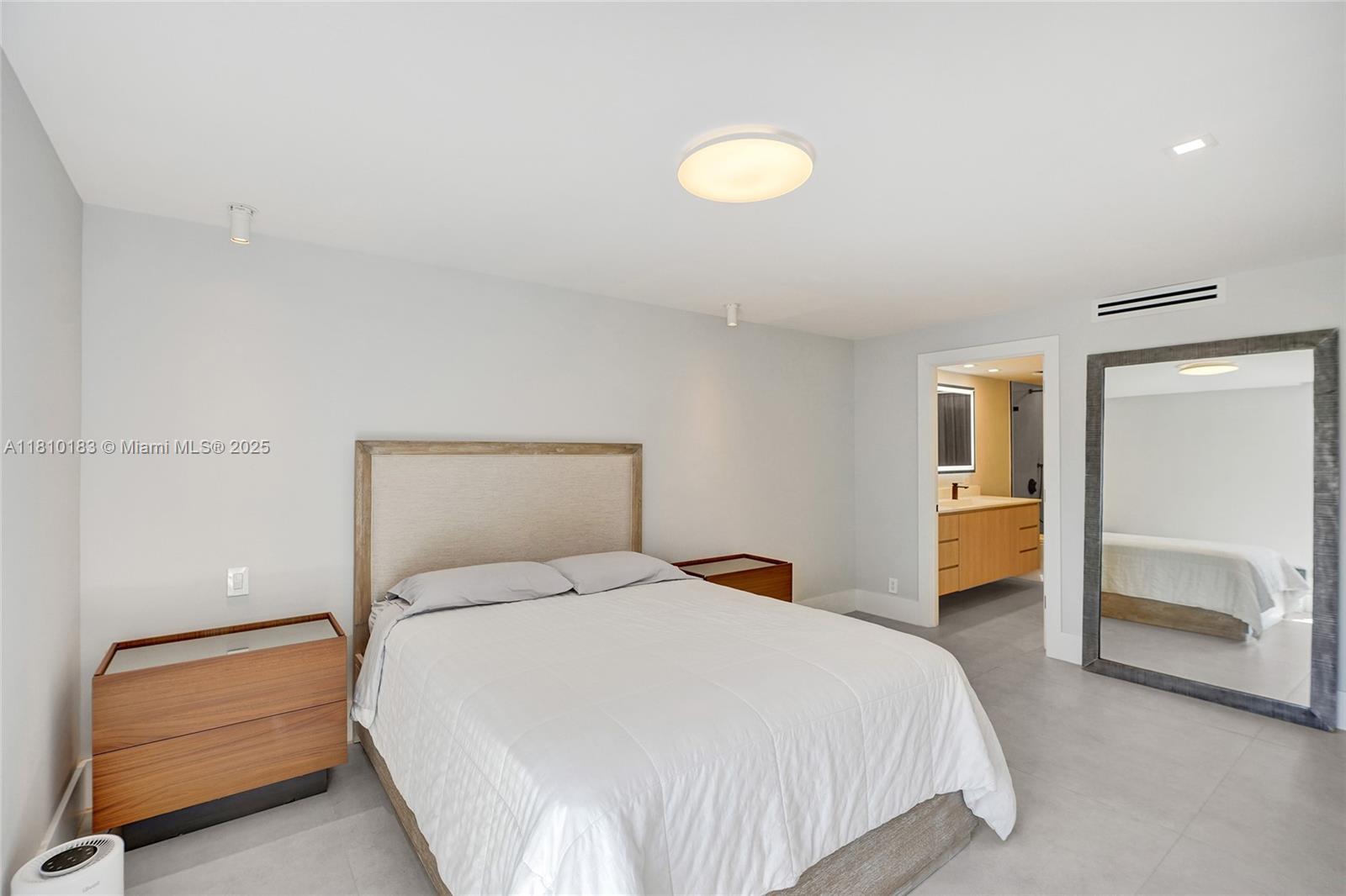 ENSENADA CONDO BLDG E-11 - Residential