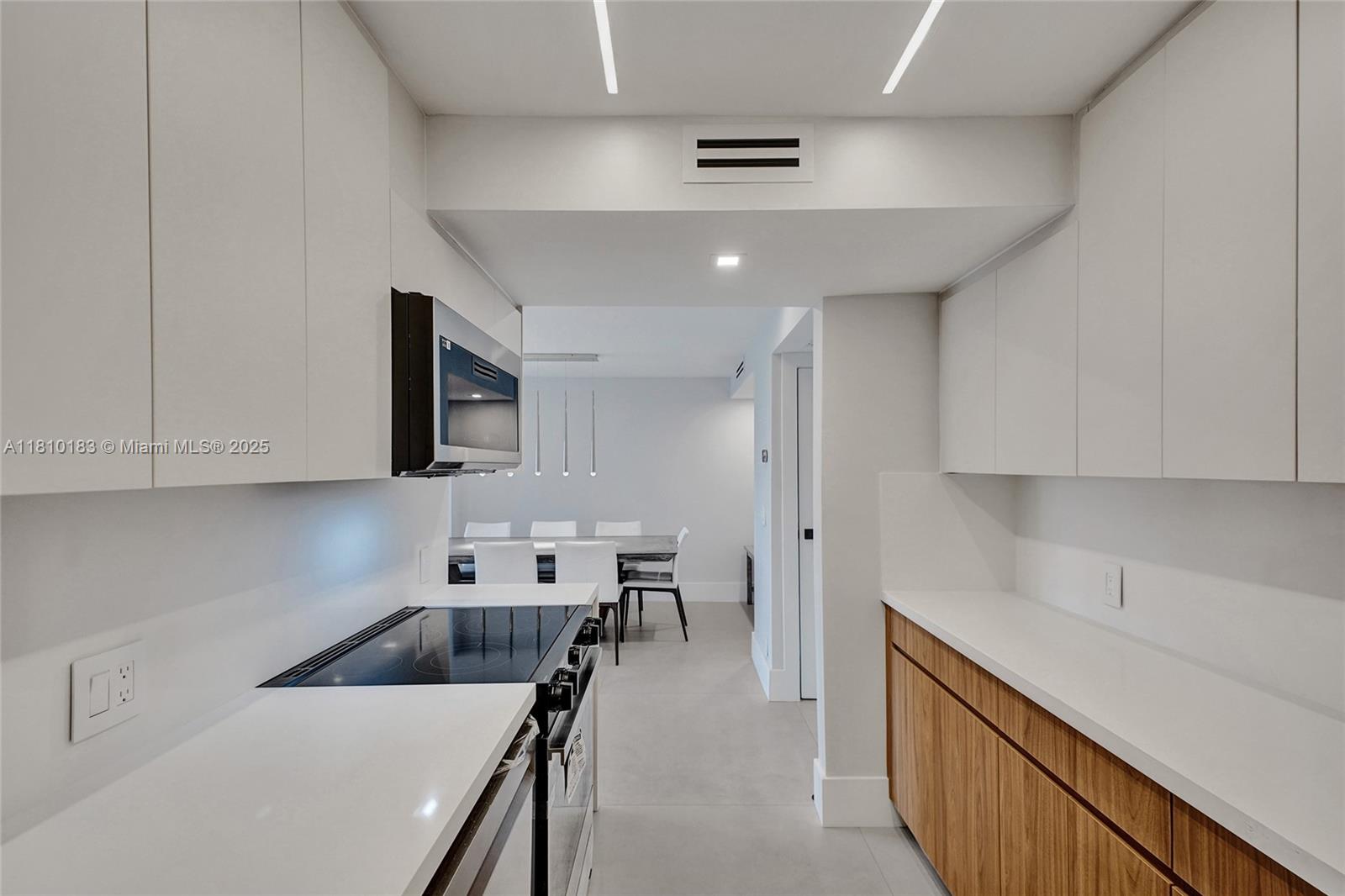 ENSENADA CONDO BLDG E-11 - Residential