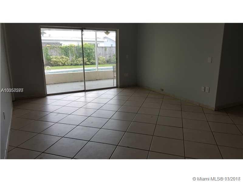 SUNRISE GOLF VILLAGE SEC - Residential