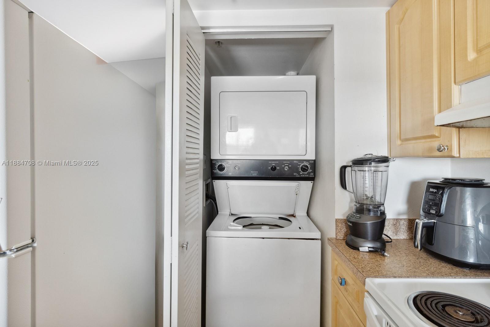 THE CITADEL CONDO - Residential