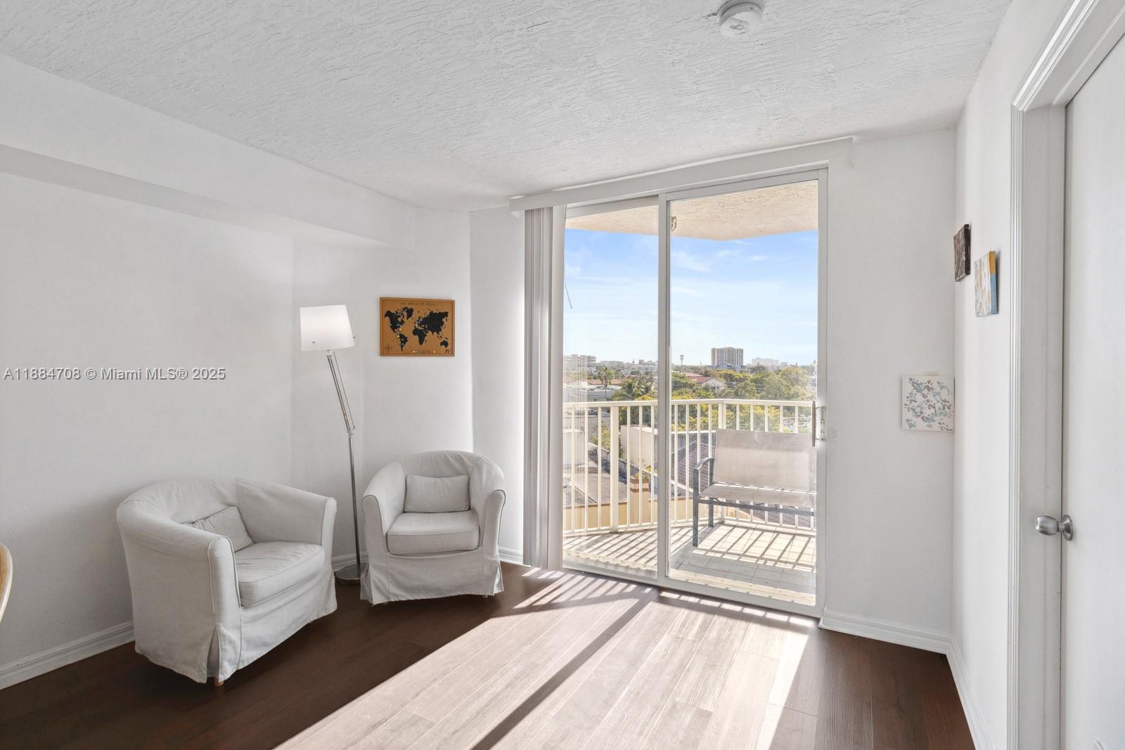 THE CITADEL CONDO - Residential