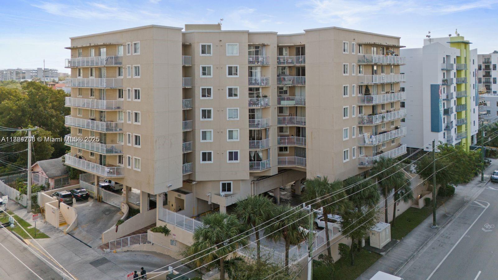 THE CITADEL CONDO - Residential