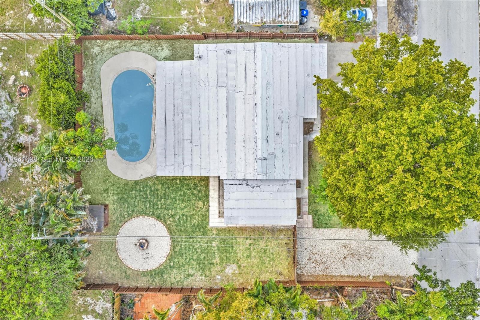 SHERWOOD FOREST - Residential