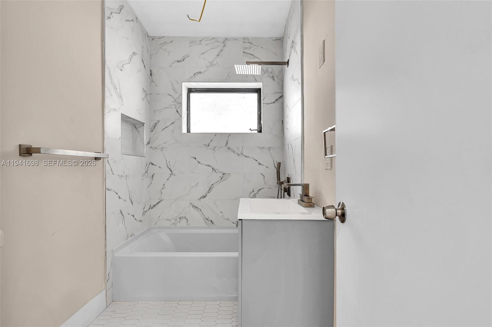 SHERWOOD FOREST - Residential