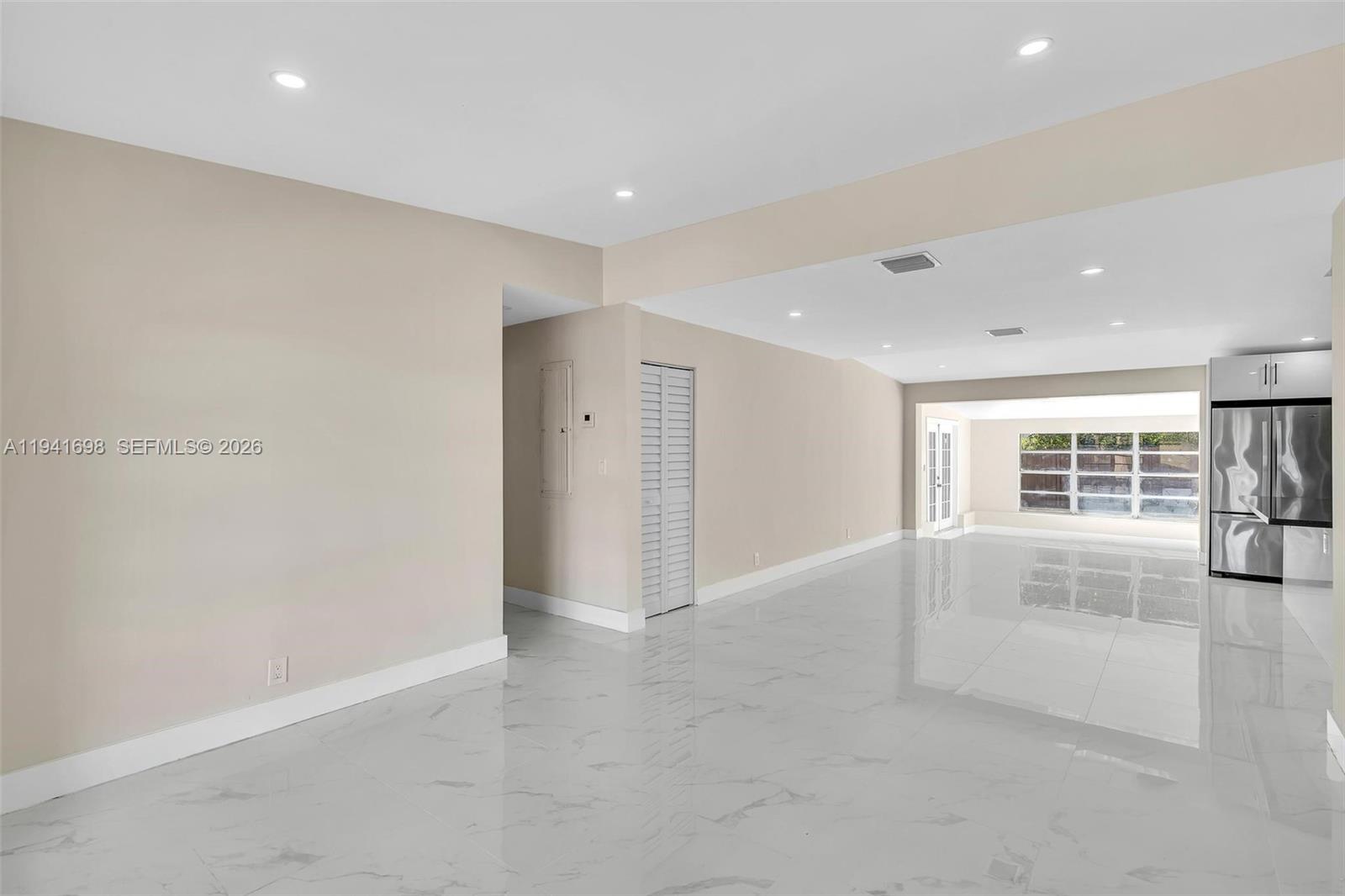 SHERWOOD FOREST - Residential