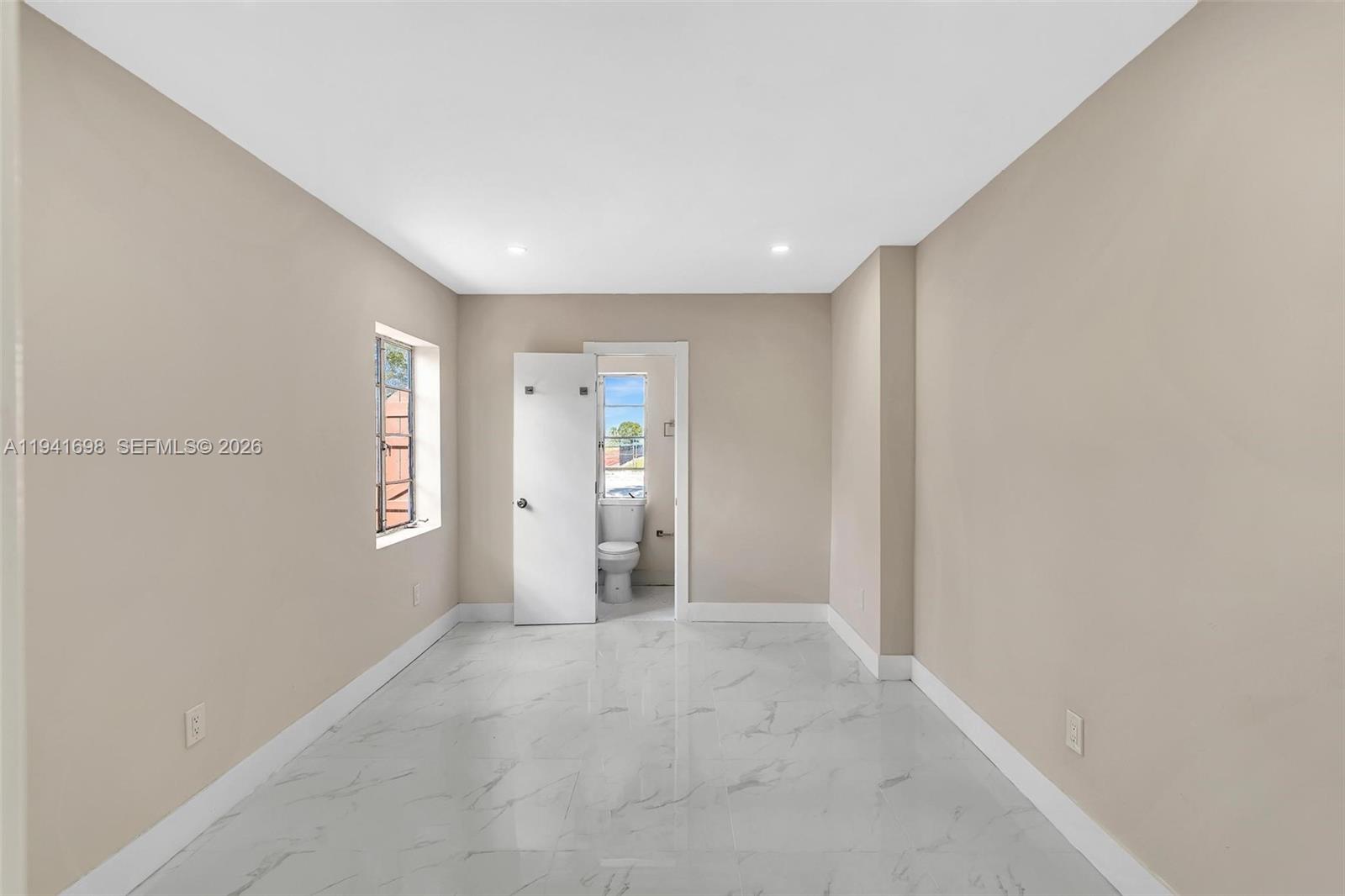 SHERWOOD FOREST - Residential