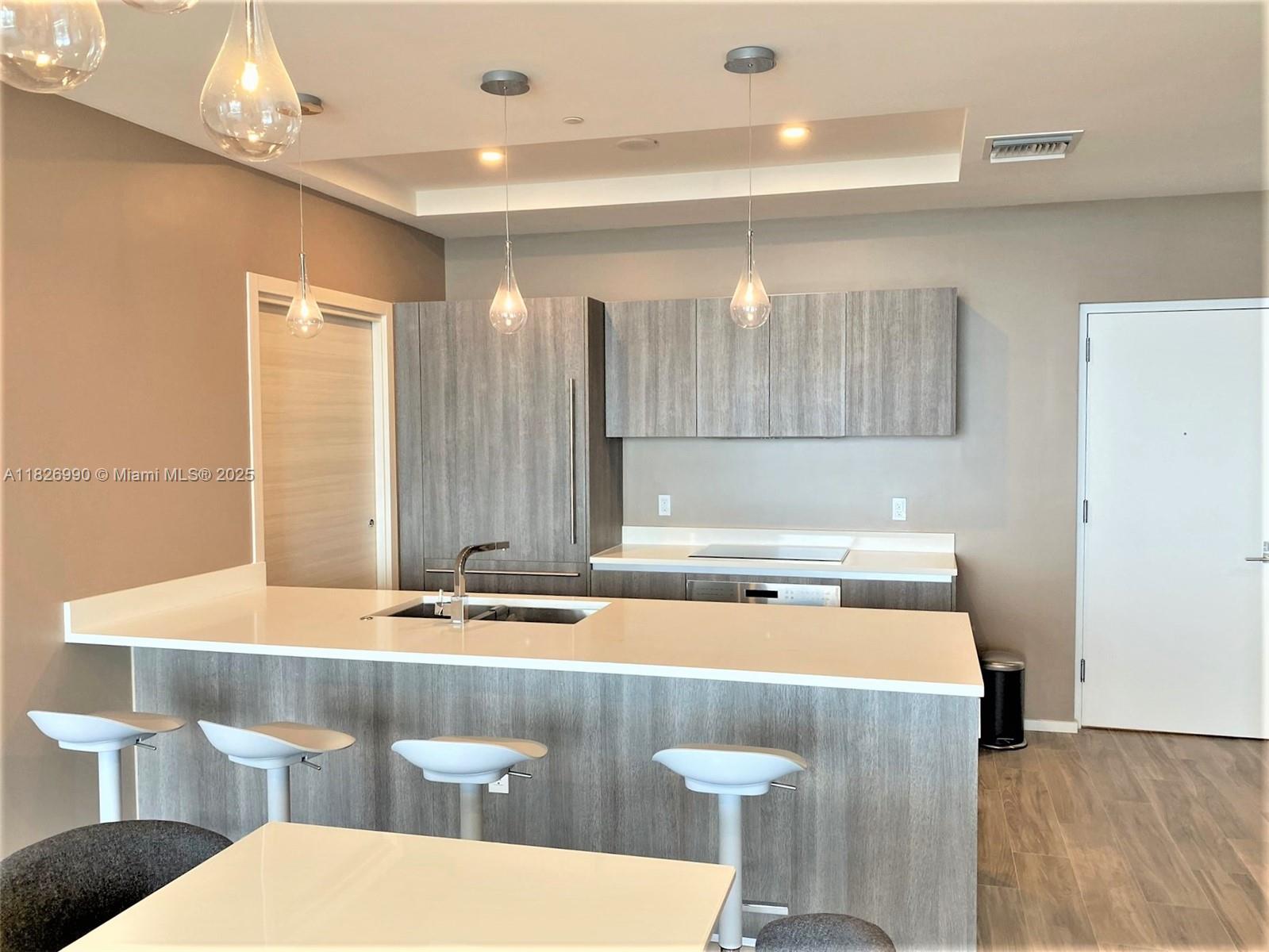 801 SMA RESIDENCES CONDO - Residential Lease