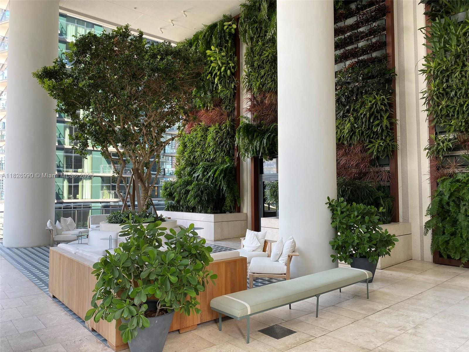 801 SMA RESIDENCES CONDO - Residential Lease