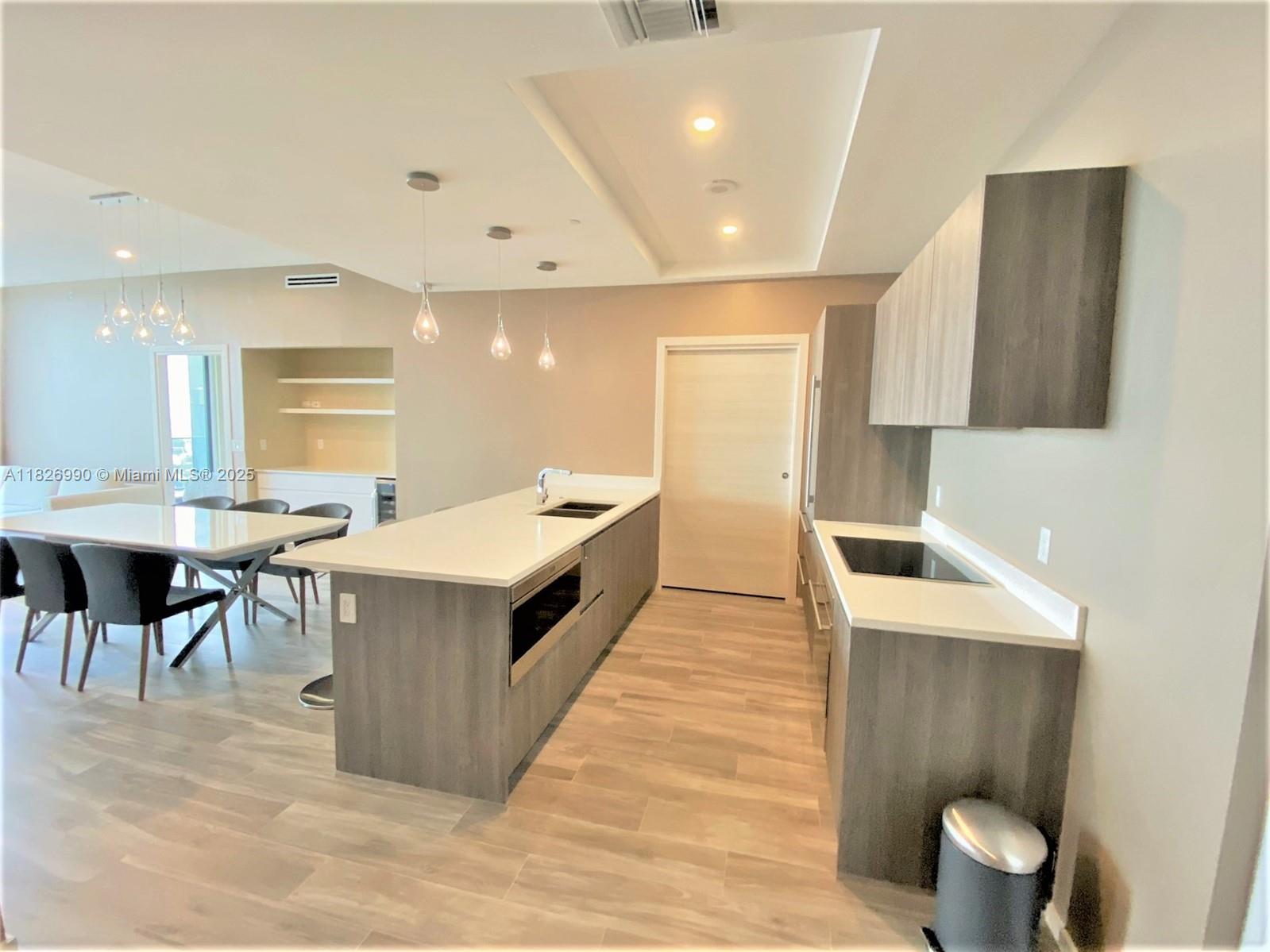 801 SMA RESIDENCES CONDO - Residential Lease