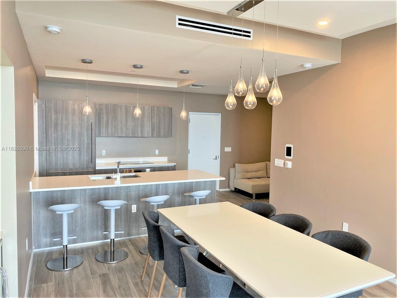 801 SMA RESIDENCES CONDO - Residential Lease