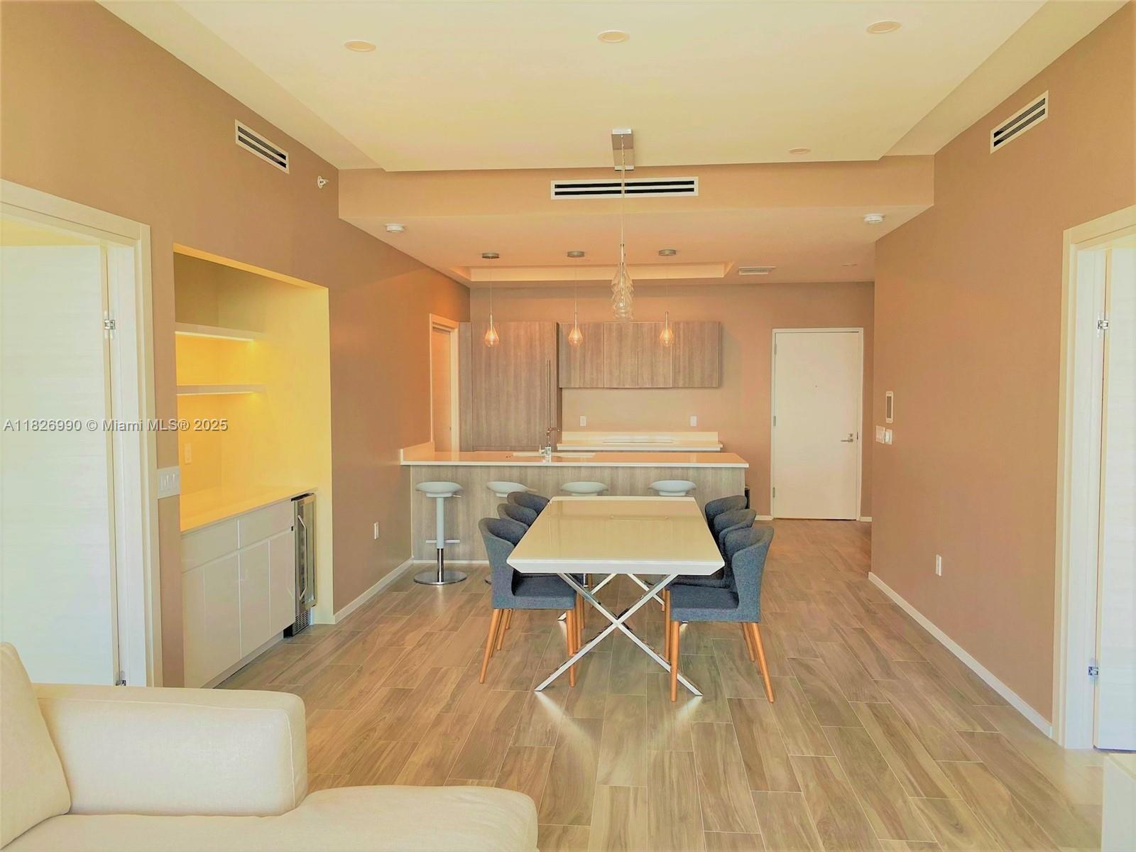 801 SMA RESIDENCES CONDO - Residential Lease