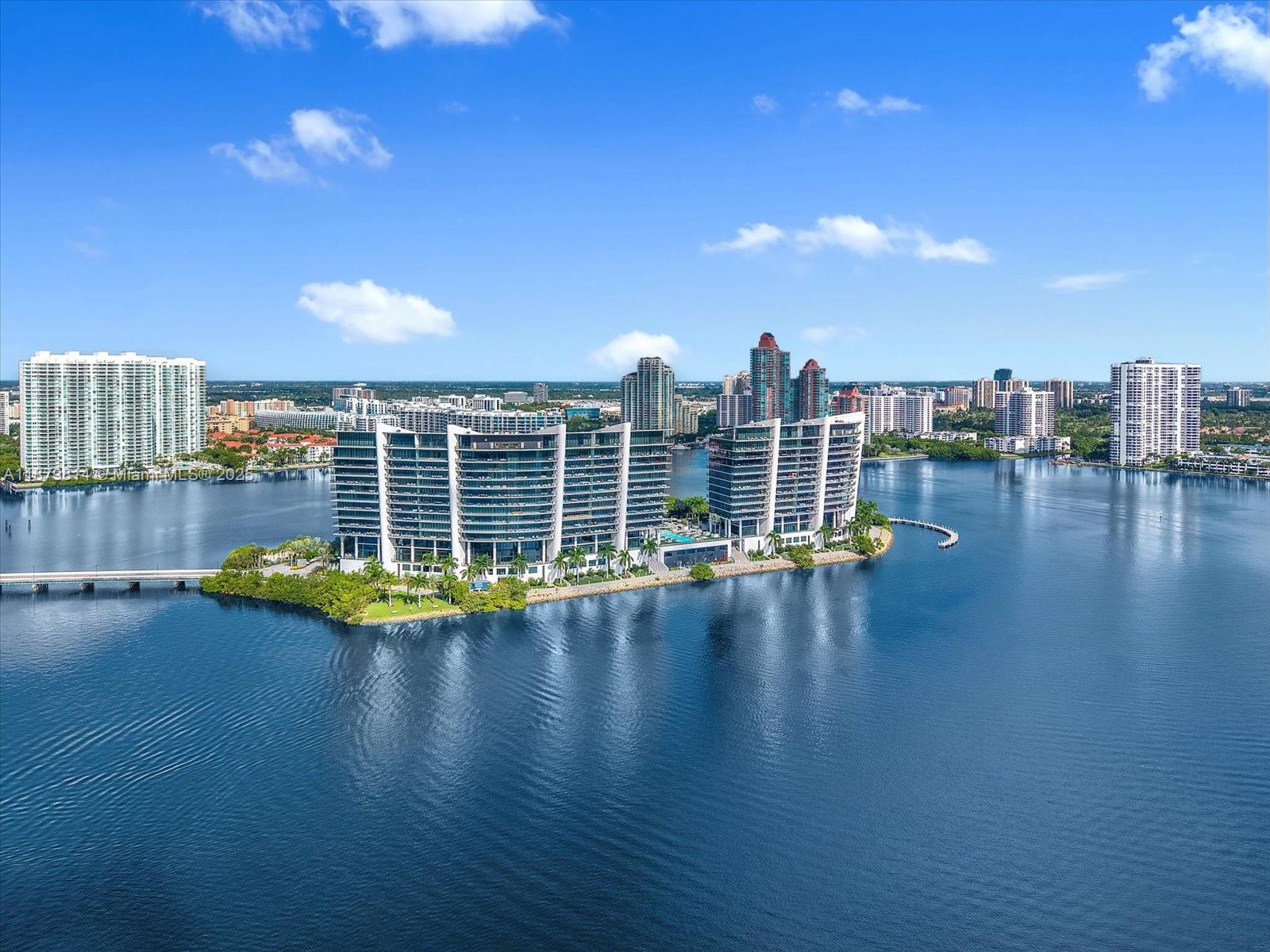 PRIVE CONDO - Residential