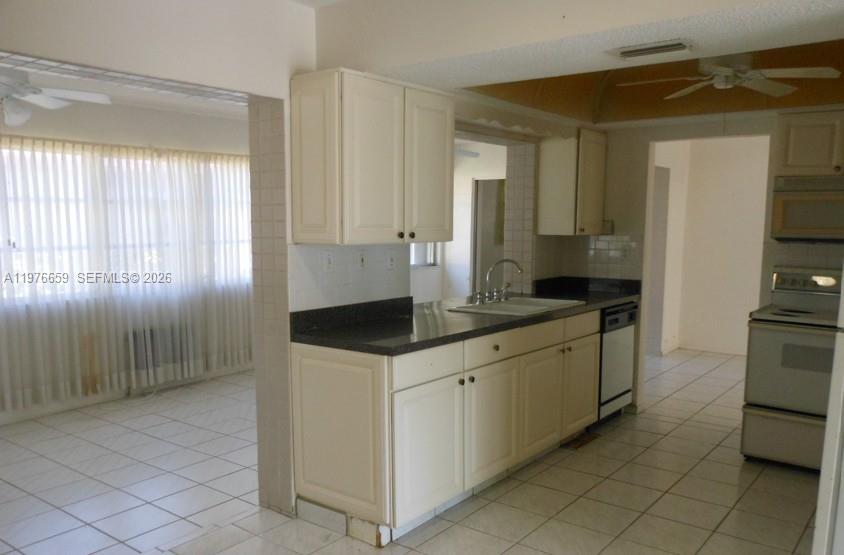 MAINLANDS OF TAMARAC LAKE - Residential