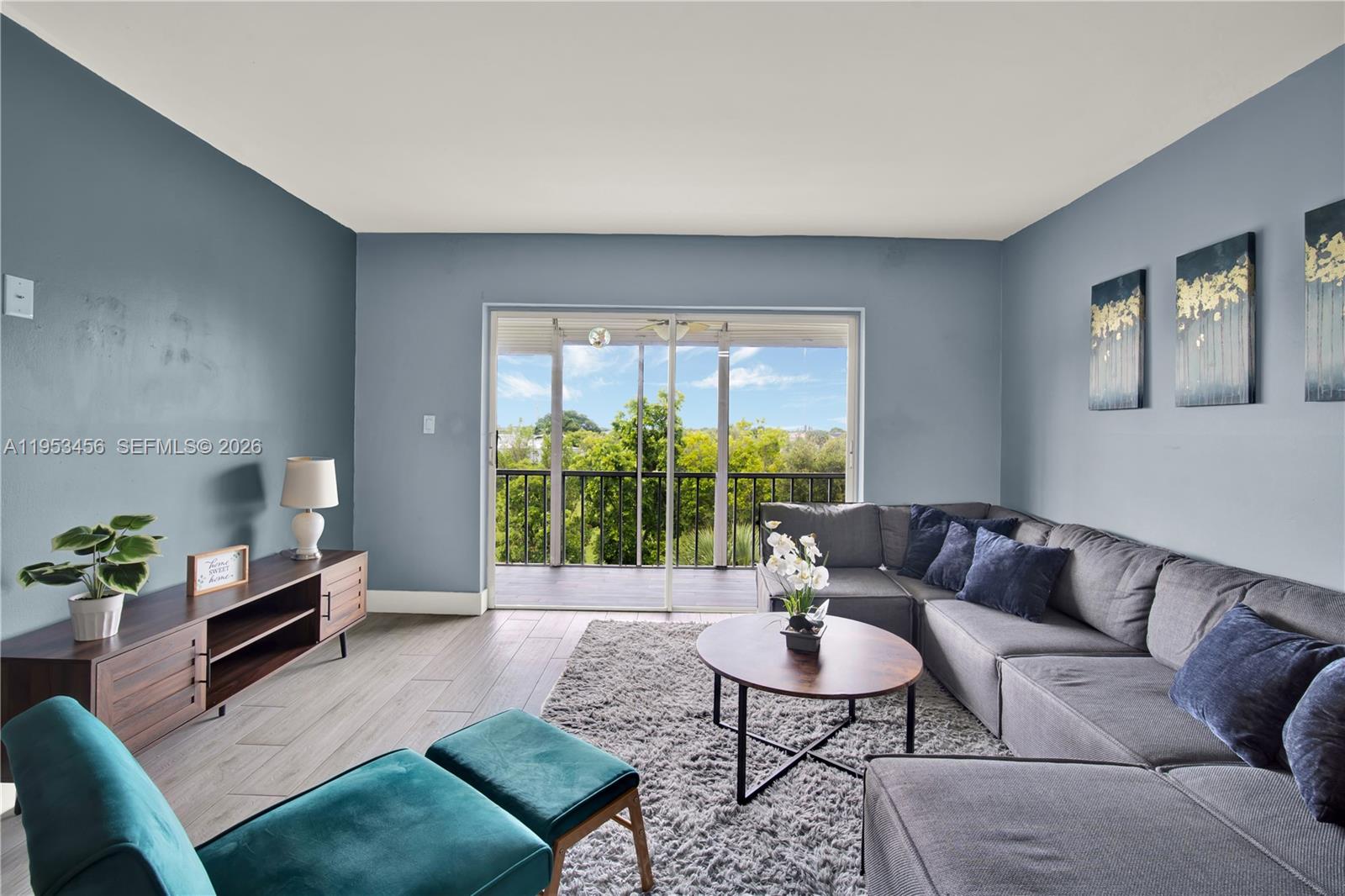 HILLCREST COUNTRY CLUB NO - Residential