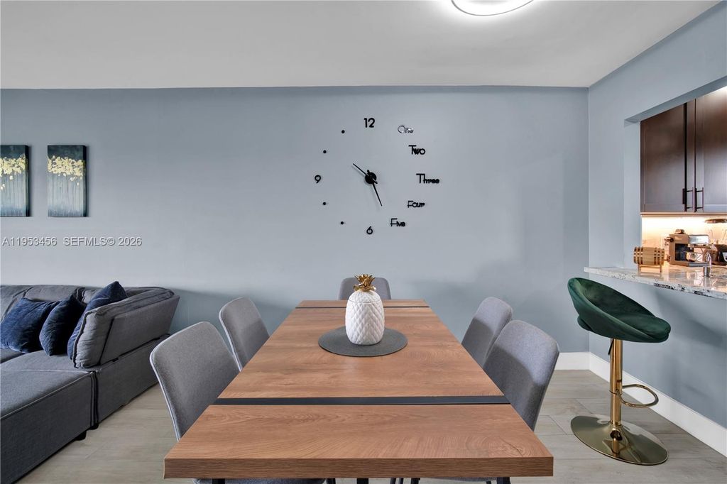 Photo of 950 Hillcrest Dr #414, Hollywood, FL 33021 (MLS # A11953456)