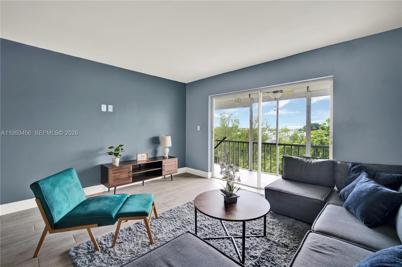 HILLCREST COUNTRY CLUB NO - Residential