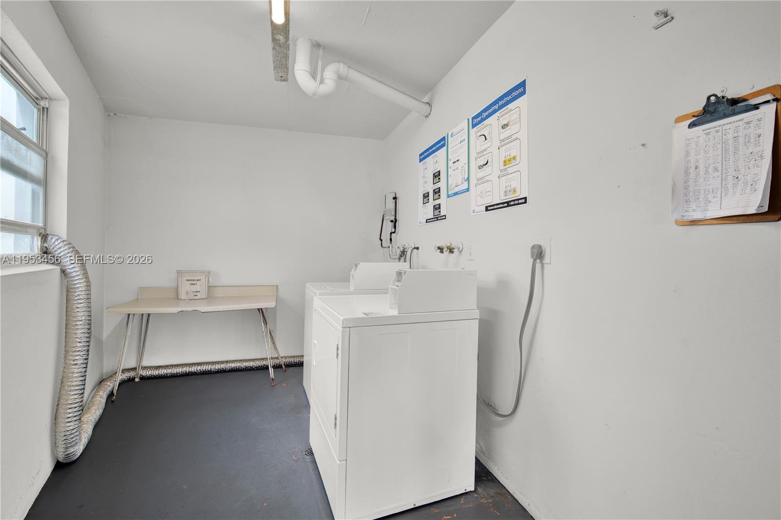 HILLCREST COUNTRY CLUB NO - Residential