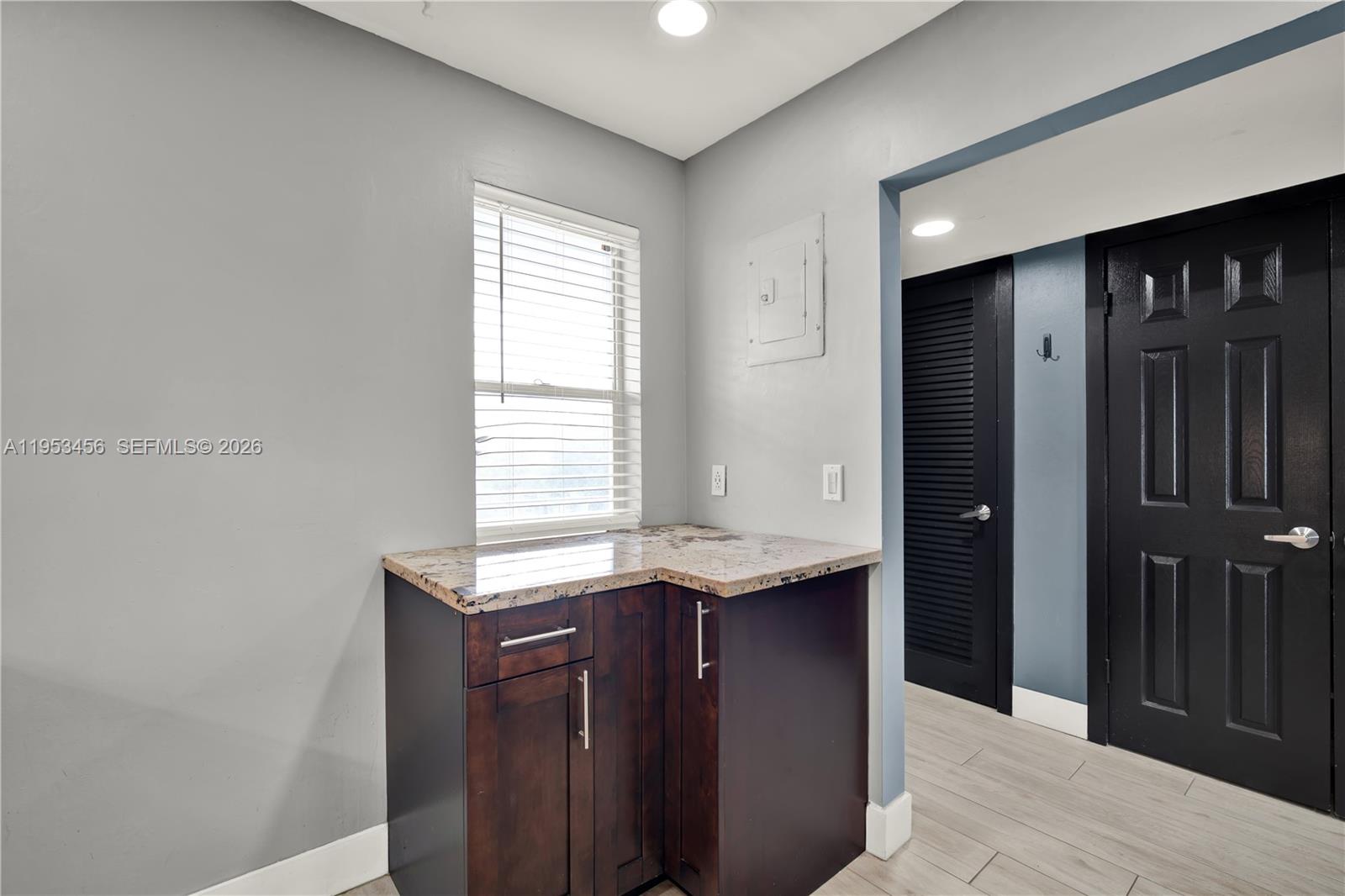 HILLCREST COUNTRY CLUB NO - Residential