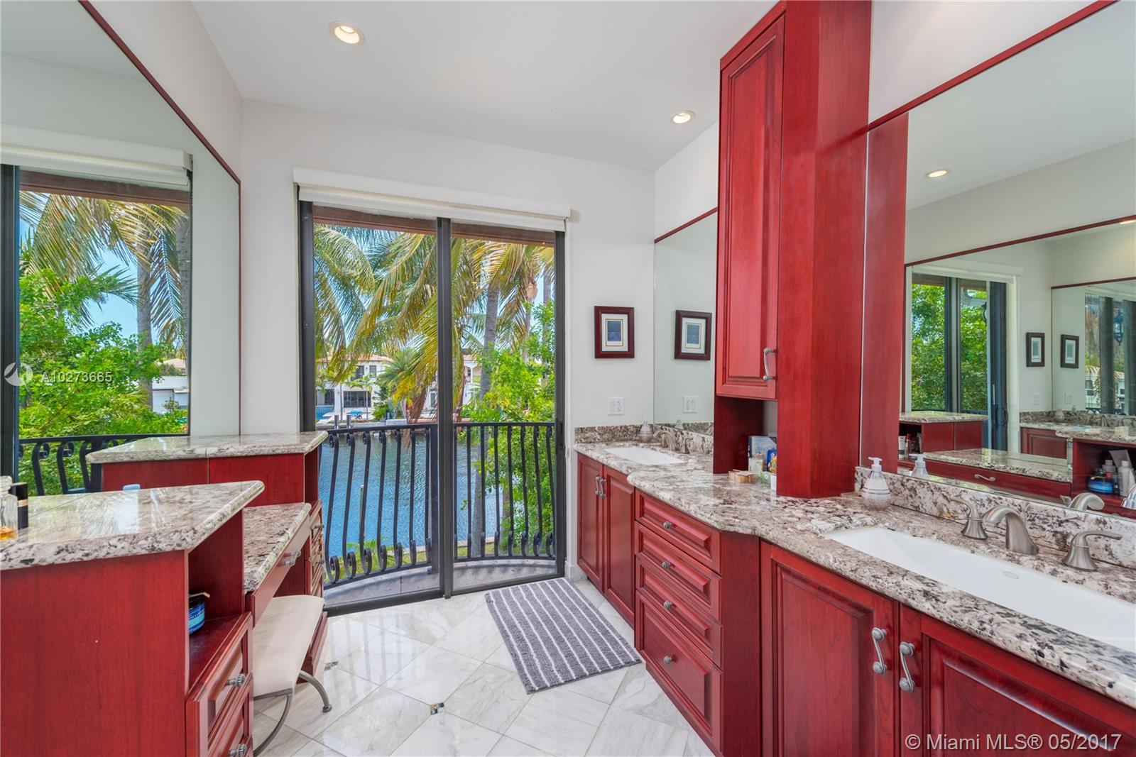 GOLDEN BEACH SEC D - Residential