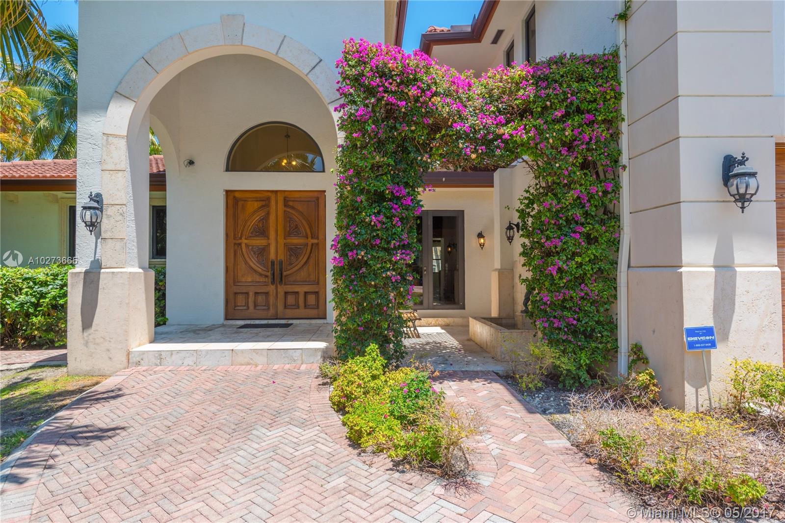 GOLDEN BEACH SEC D - Residential