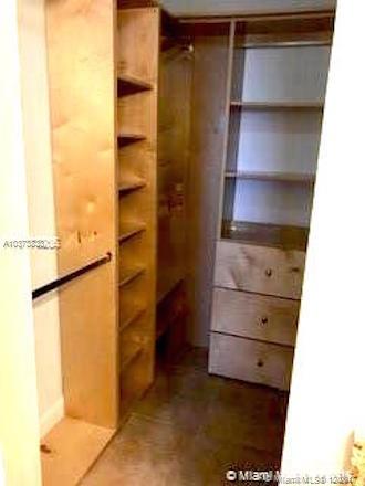 SPRINGTREE LAKES - Residential Lease