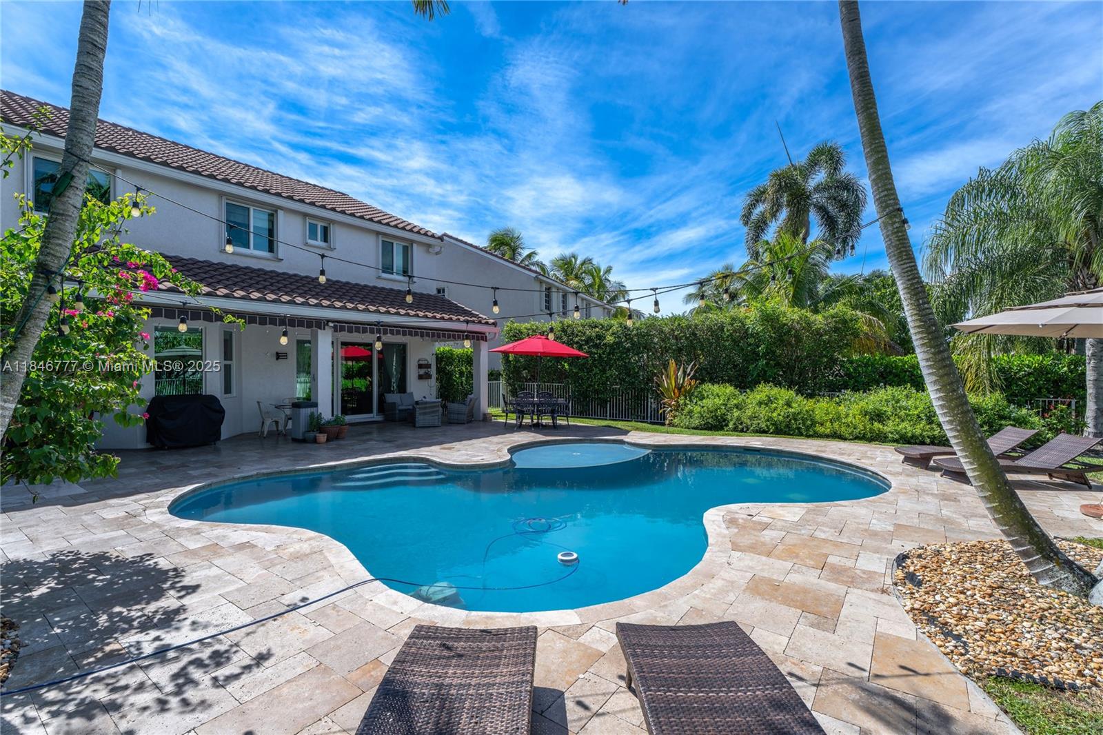 1055 Cedar Falls Dr, Weston, FL, 33327/$995,000 1 1055 Cedar Falls Dr