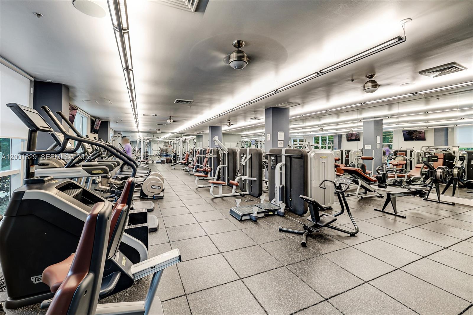 CITE CONDO - Residential Lease