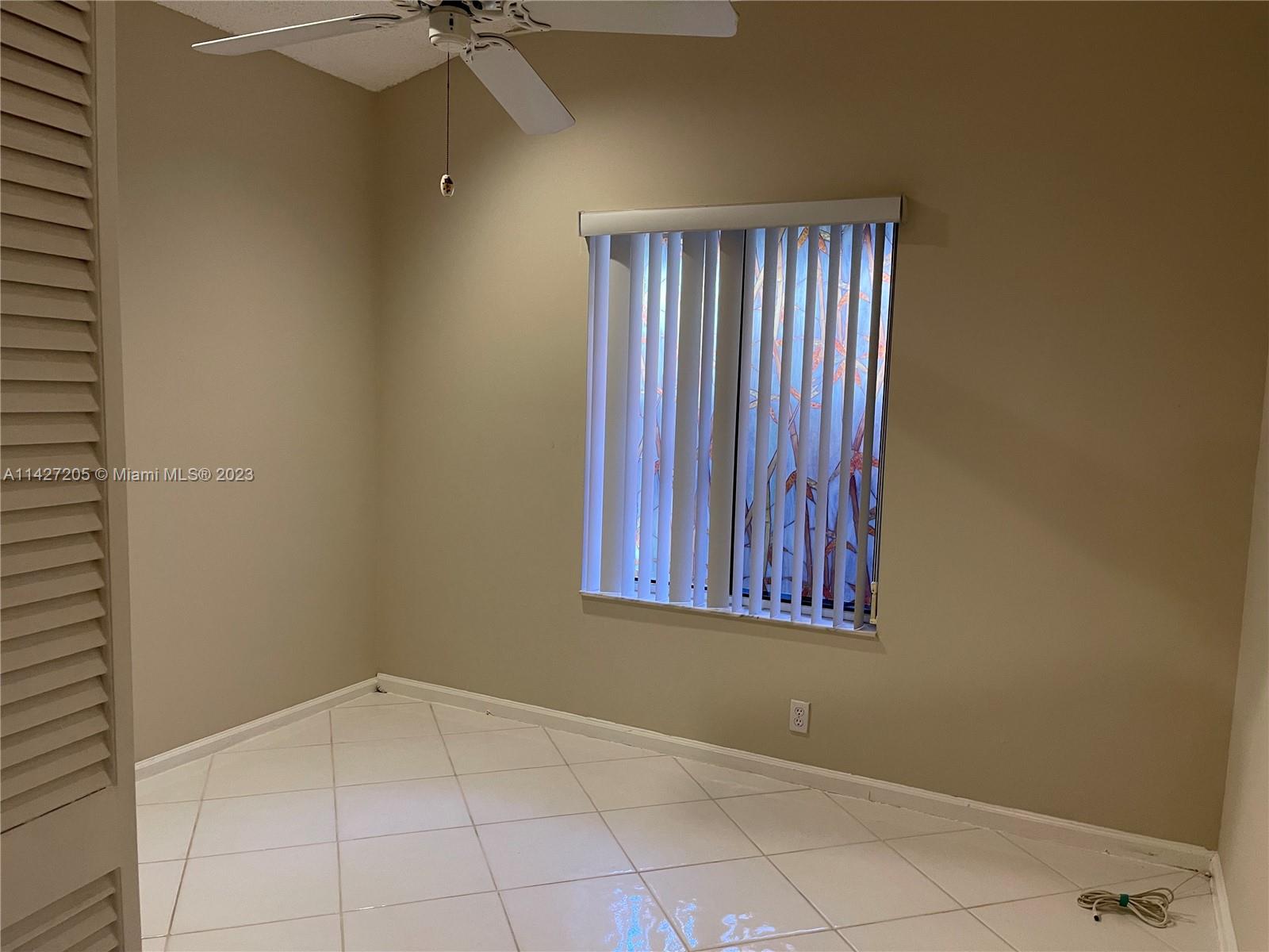 CENTRAL PARK LAKE - Residential Lease