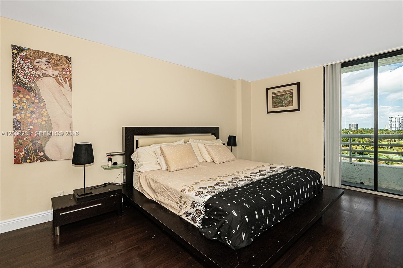 3300 NE 192nd St 711