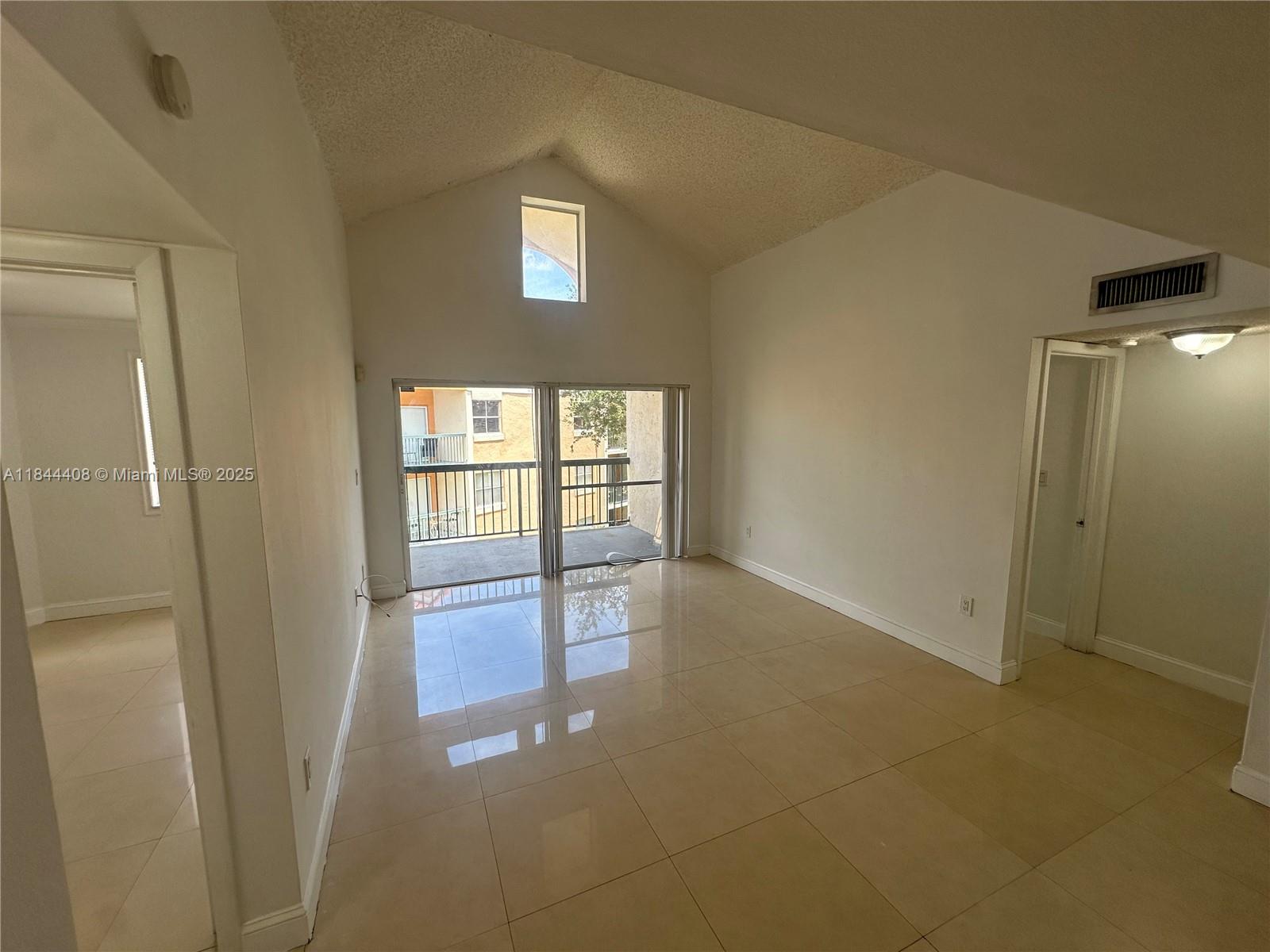 MOVE IN READY!! Landlord includes the water in the rental price. Easy to show. HOA approval is required. Nancy is the property manager and we have a good relationship. Everyone welcomed.