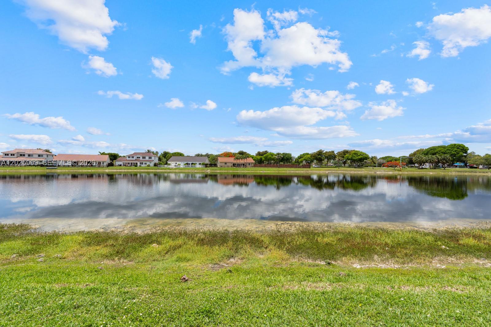 LAKES OF THE MEADOW - NOR - Residential