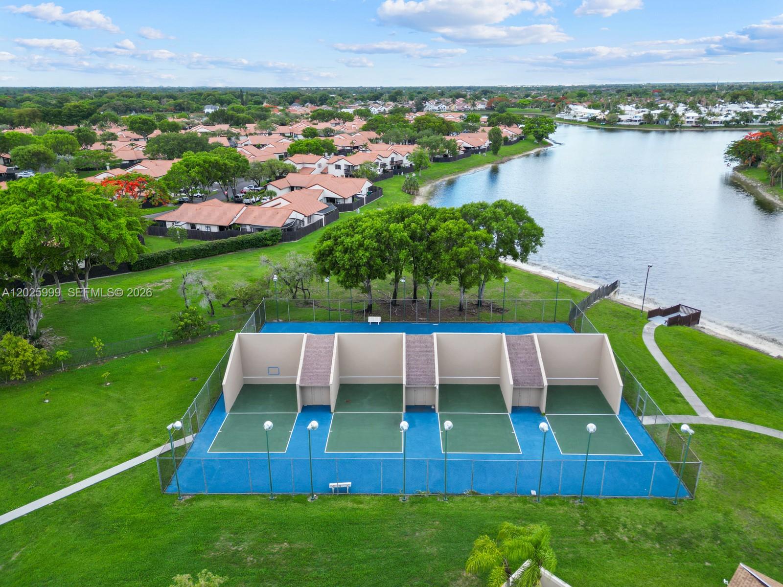 LAKES OF THE MEADOW - NOR - Residential