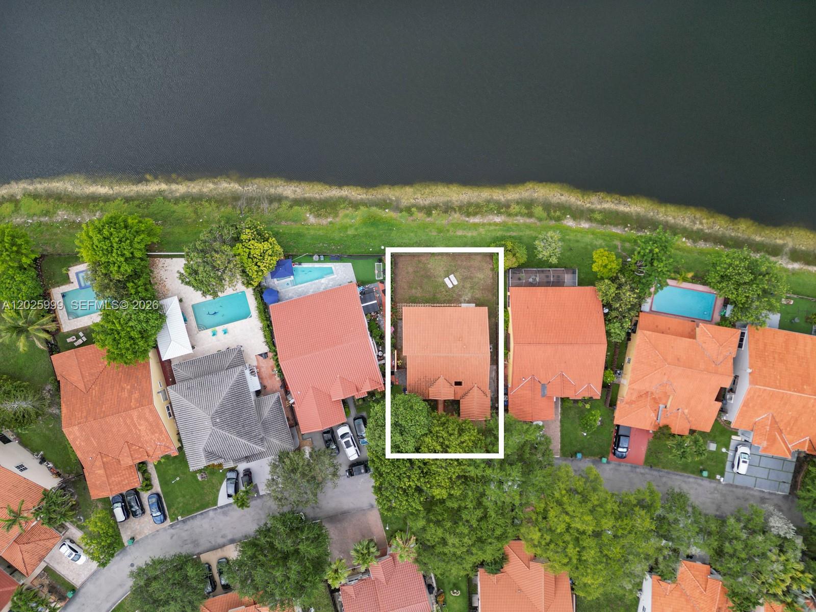 LAKES OF THE MEADOW - NOR - Residential