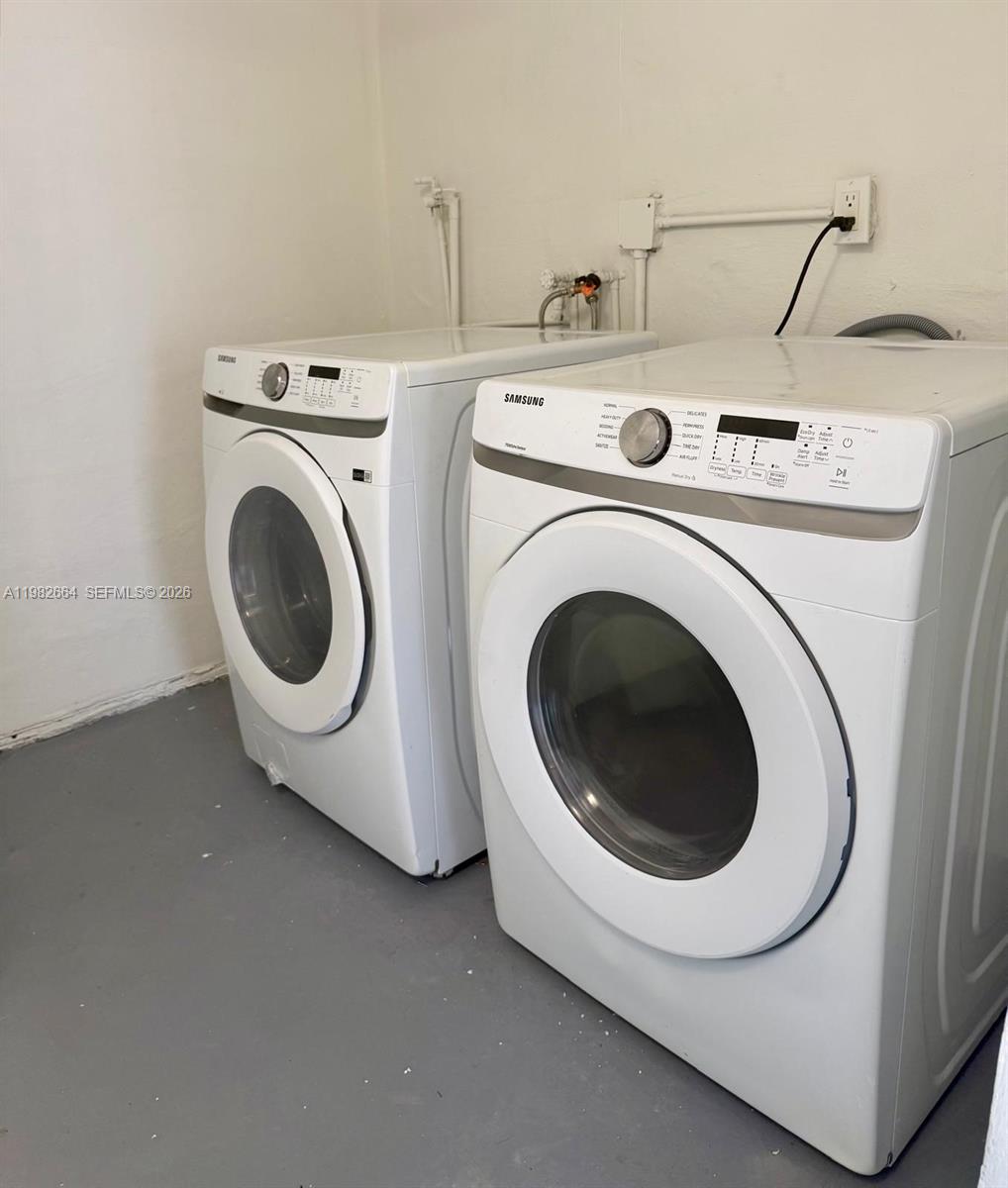 LAUDERDALE MANORS RESUB O - Residential