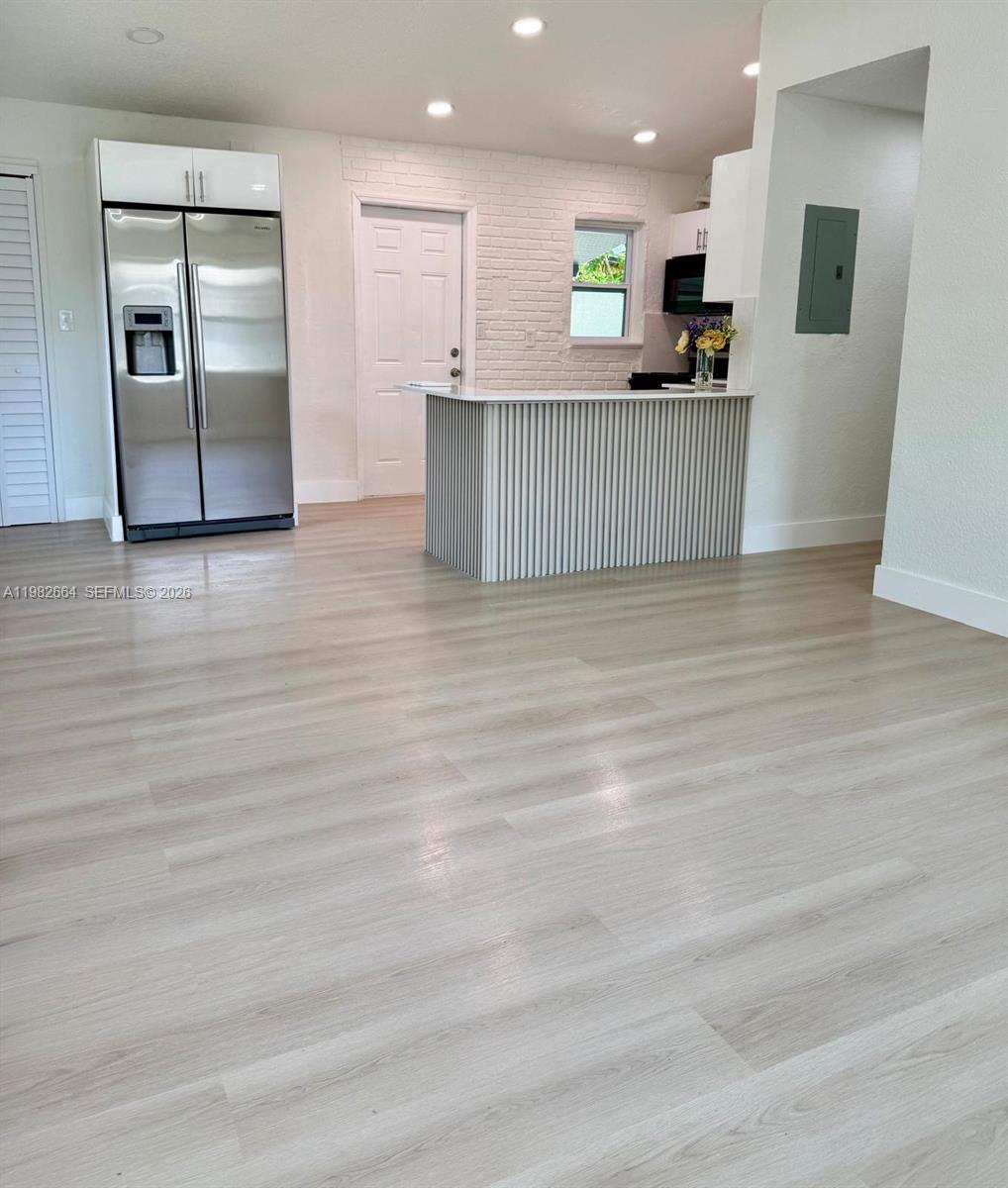 LAUDERDALE MANORS RESUB O - Residential